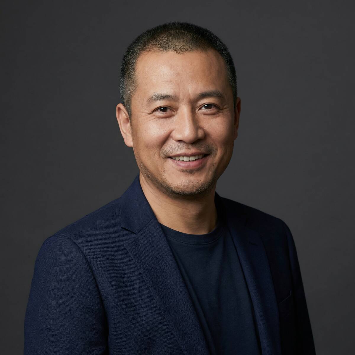 菠萝导演顾问张明远